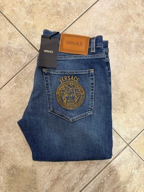 Versace Medusa Embroidered Skinny Slim Jeans Blue Wash Gold Hardware Size 36 New